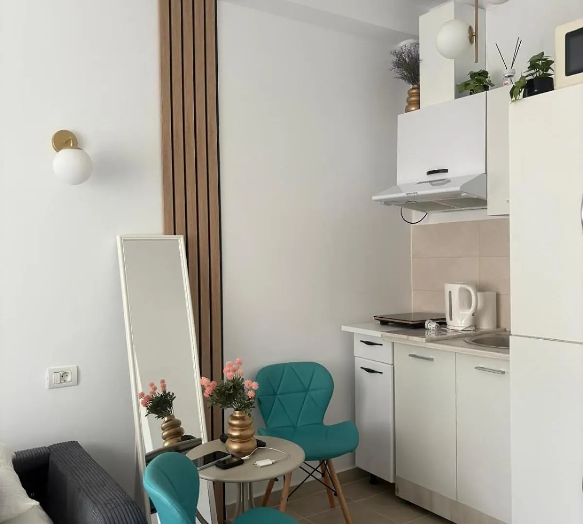 Ylka Studio Victoriei Downtown Bucharest Romania