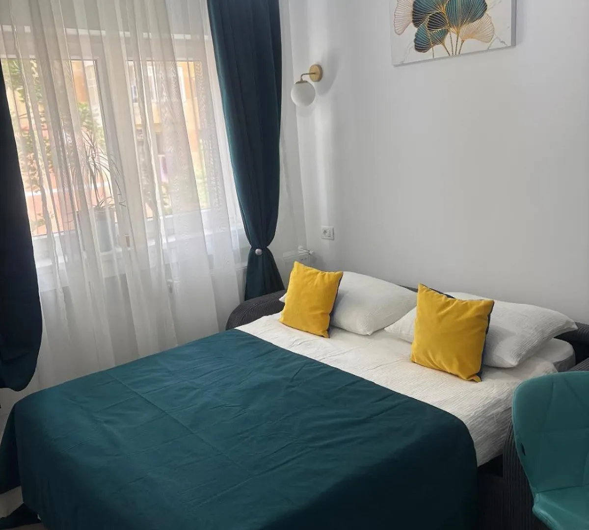 Ylka Studio Victoriei Downtown Bucharest Apartment